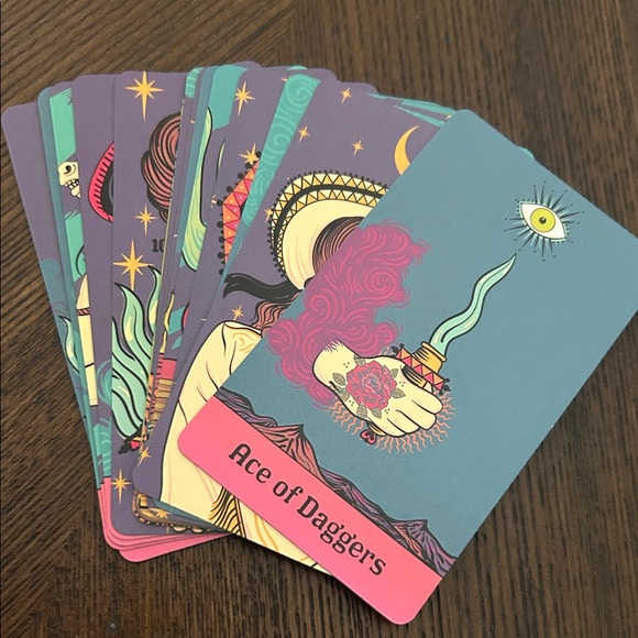 Desert Illuminations Tarot Deck & Guidebook - Picture 9 of 15